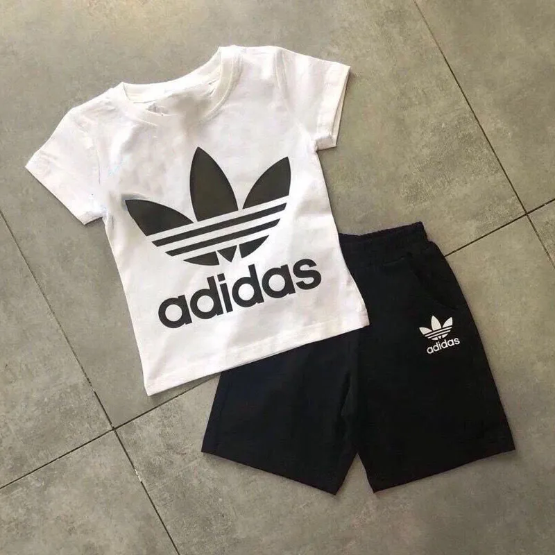 【100-160cm】二点セット 単品注文可 超人気商品 絶対欲しい ファッションTシャツ+ショートパンツ セットアップ