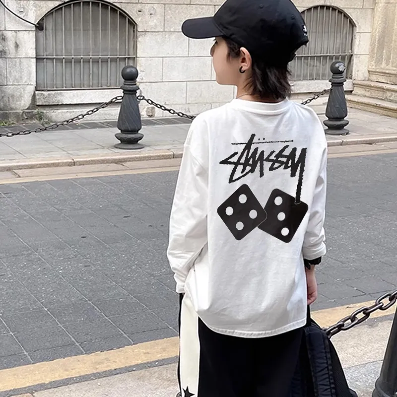 【90-160cm】絶対欲しい! 合わせやすい カッコイイ シンプル 着心地良い 男の子 長袖 Tシャツ