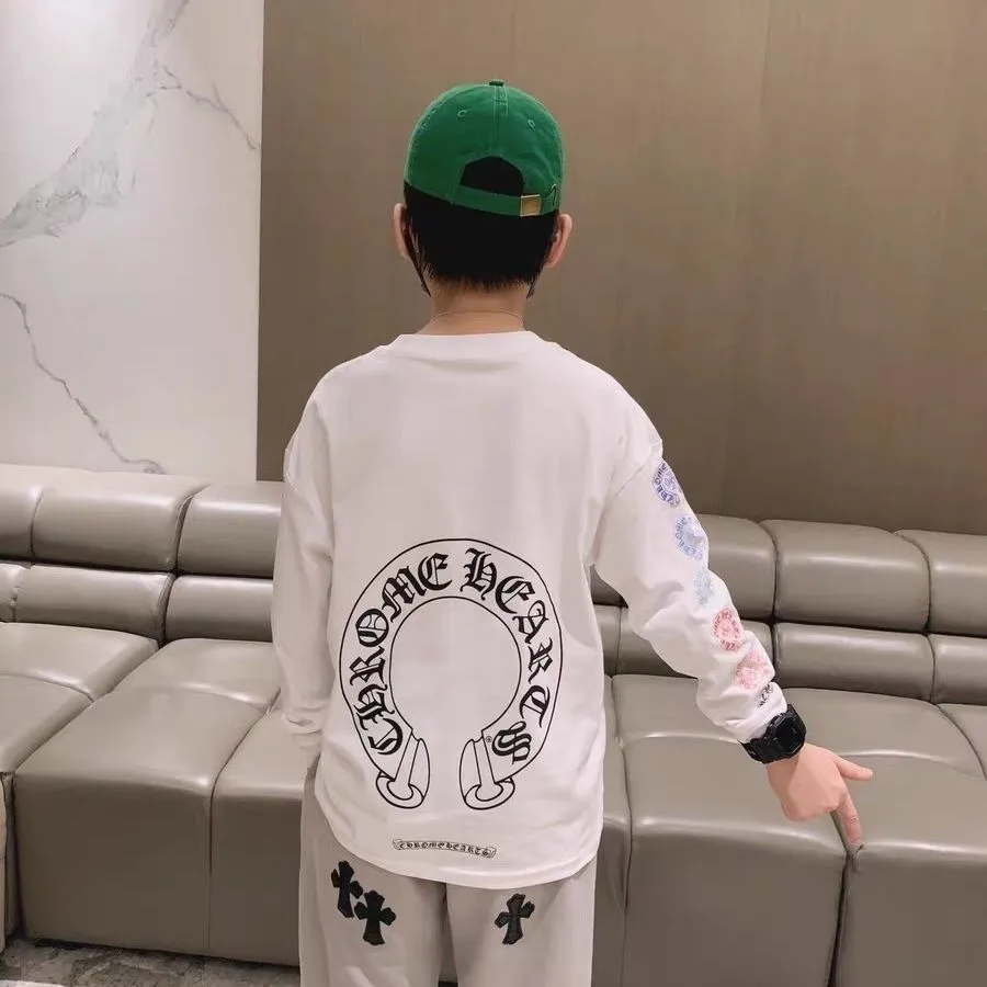 【100-160cm】特別なデザイン 今季も大流行 合わせやすい カッコイイ 男の子 長袖 Ｔシャツ