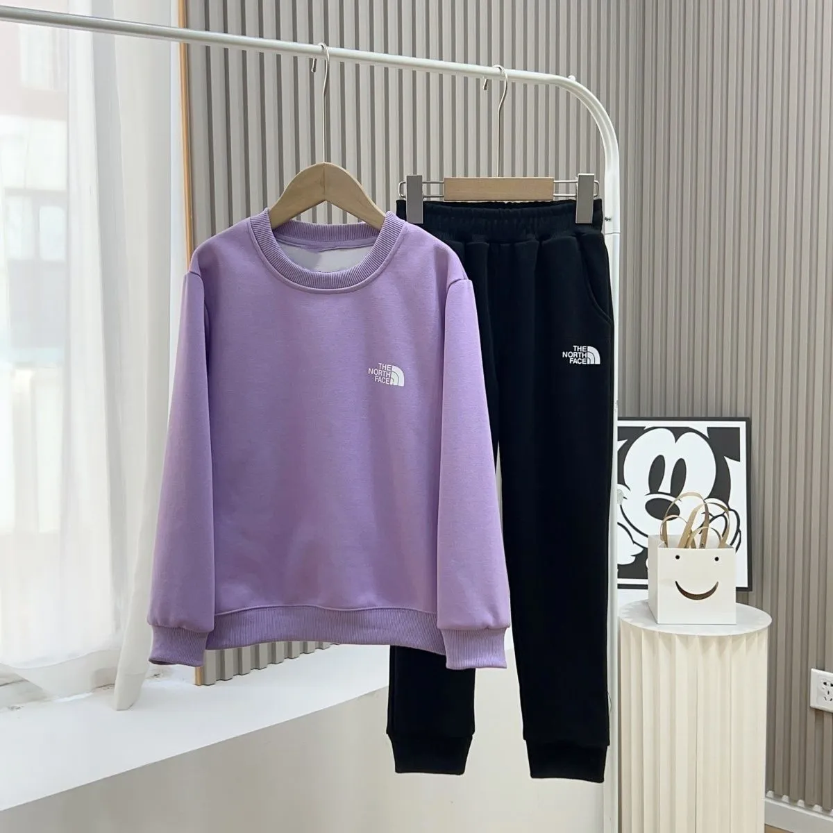 【100-160cm】二点セット 高品質 早いもの胜ち  ラウンドネック 合わせやすい 男女限らず シンプル セット