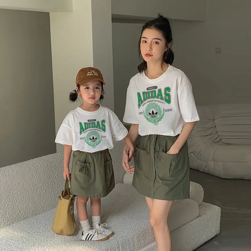 【90-160cm+親サイズ】好感度100% 大活躍 目立つ 合わせやすい 親子ペア 半袖 Tシャツ