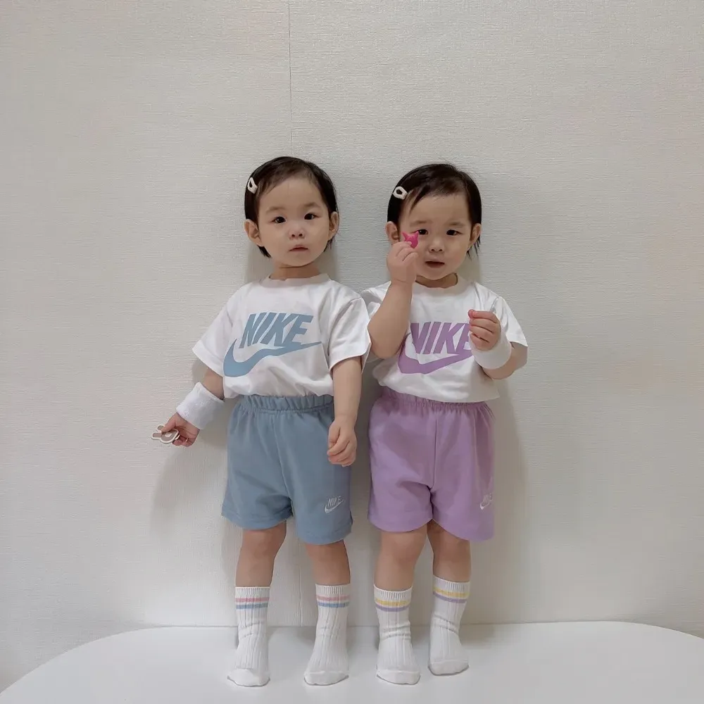 【80-150cm】二点セット 可愛い 定番 人気 ルーズ おしゃれ 半袖 Tシャツ+ショートパンツ セットアップ