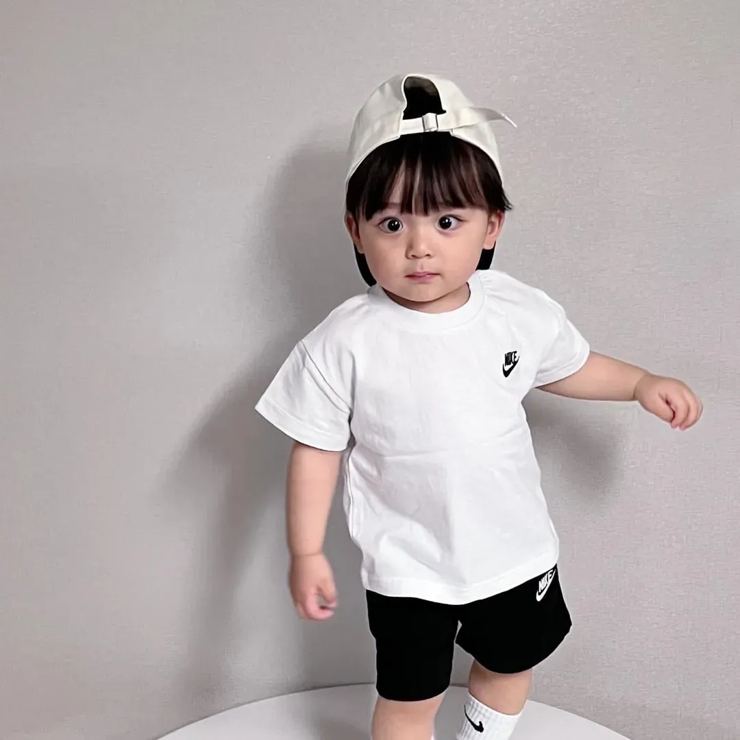【80-130cm】二点セットシンプル定番 人気 ルーズ 半袖 Ｔシャツ+ショートパンツ セットアップ
