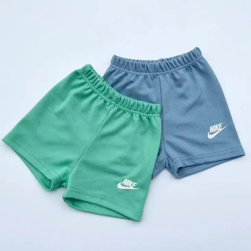【80-150cm】二点セット 可愛い 定番 人気 ルーズ おしゃれ 半袖 Tシャツ+ショートパンツ セットアップ