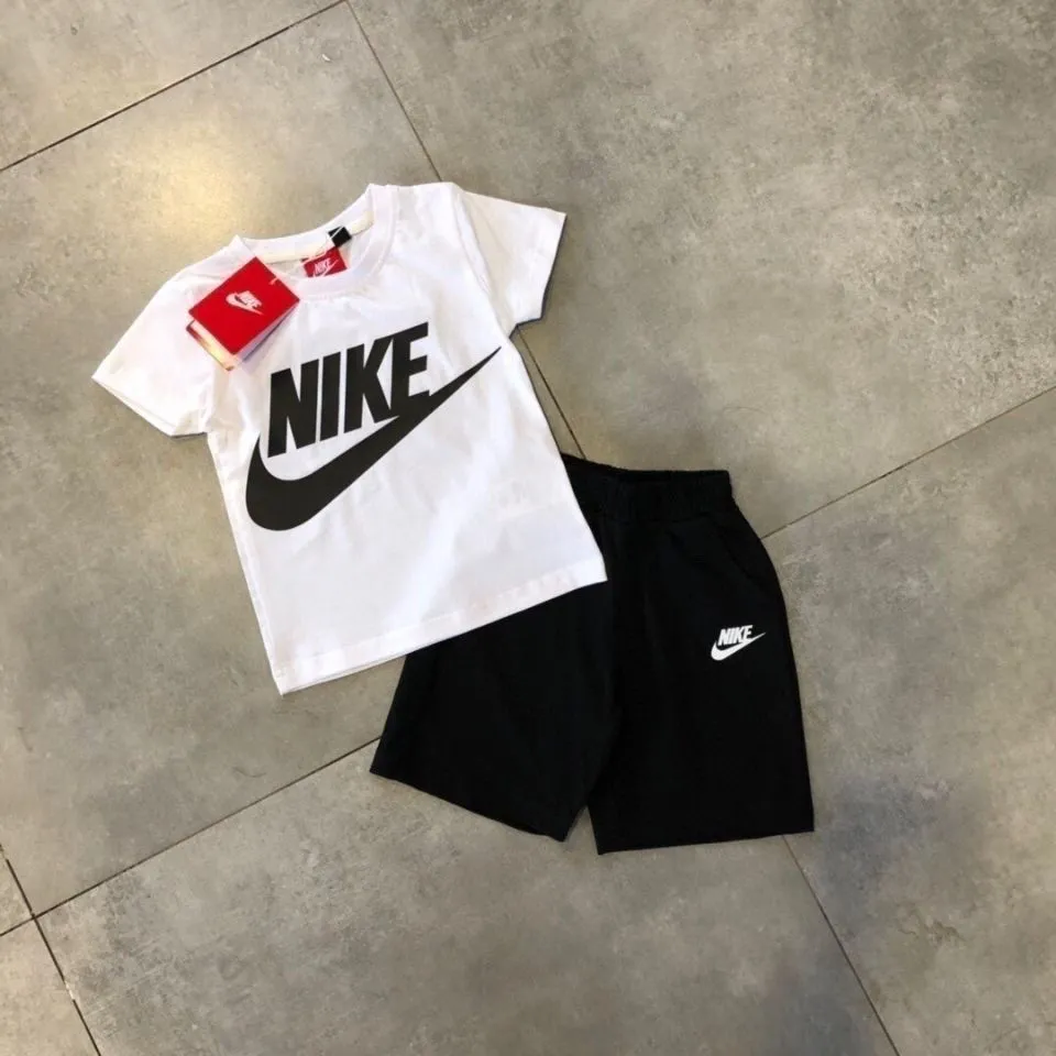 【100-160cm】二点セット よく売れる 大人気 トレンド  スポーティー 半袖Ｔシャツ＋ショートパンツ セット