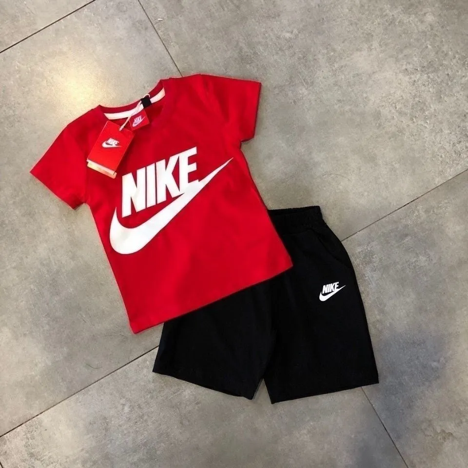 【100-160cm】二点セット よく売れる 大人気 トレンド  スポーティー 半袖Ｔシャツ＋ショートパンツ セット
