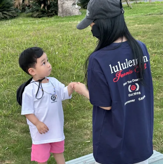【90-160cm+親サイズ】リラックス感ある カジュアル アルファベット 着やすい 半袖 Ｔシャツ
