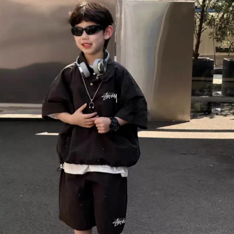 【100-150cm】二点セット トレンド感たっぷり 動きやすい 半袖Tシャツ+ショートパンツ セットアップ