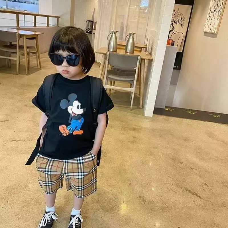 【90-160cm】絶対見逃さないで カートゥーン カジュアル 着心地抜群 半袖 Ｔシャツ