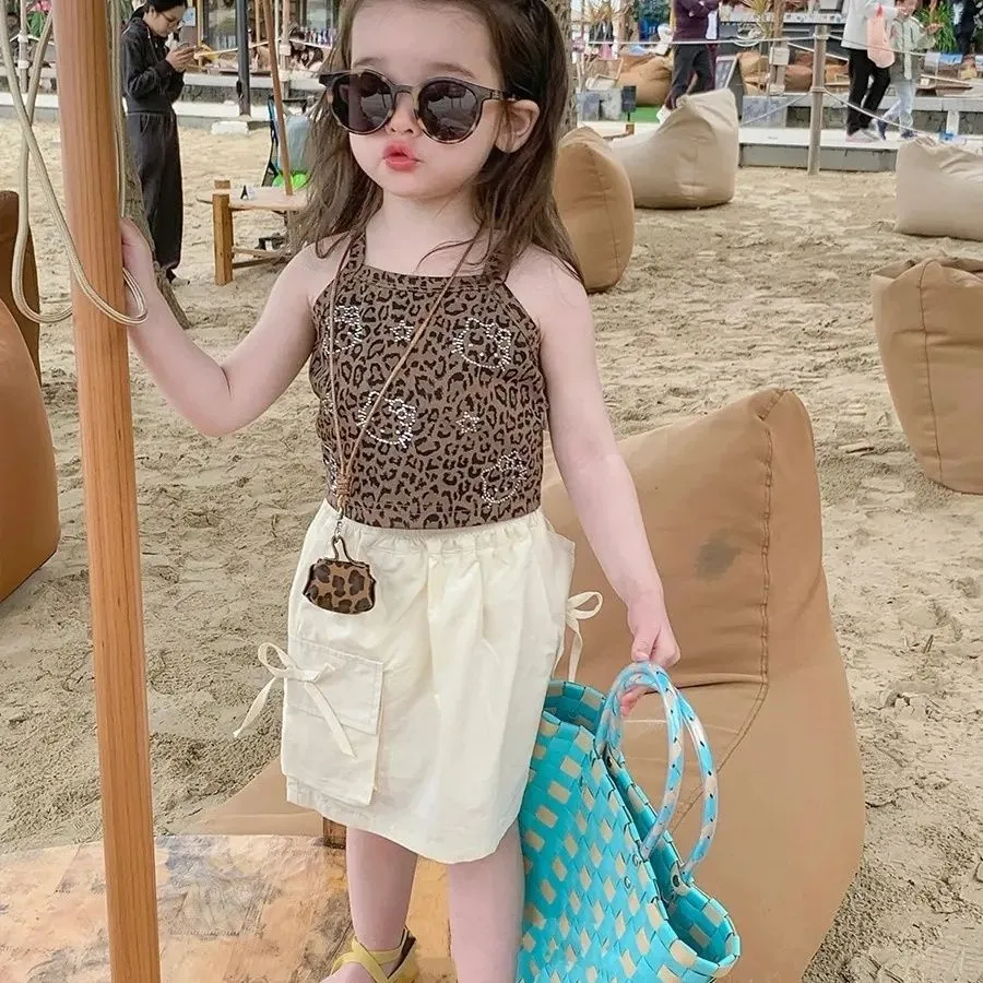 【80-130cm】オシャレ度高め スタイリッシュ スリムフィット 合わせやすい 女の子 タンクトップ
