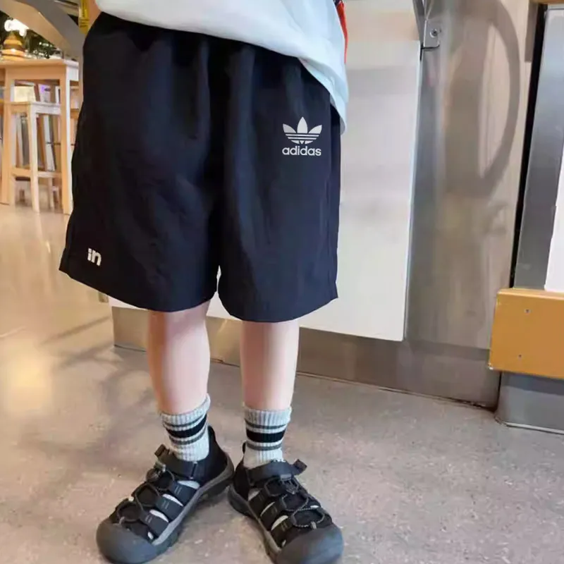 【100-150cm】人気爆発中 軽量 シンプル ゆったり 動きやすい 男の子 ショートパンツ