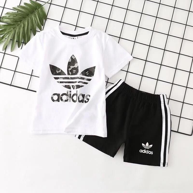 【100-160cm】二点セット 爆売れ中 カジュアル スポーティー 半袖Ｔシャツ＋ショートパンツ セットアップ