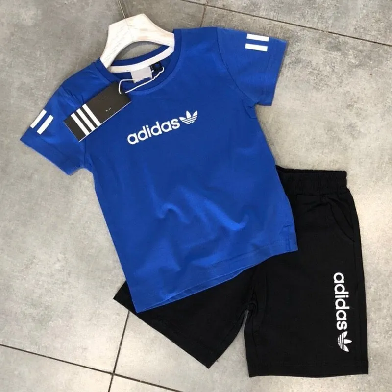 【90-150cm】二点セット 絶対見逃さないで シンプル 定番 カジュアル 半袖 Tシャツ+ショートパンツ セットアップ