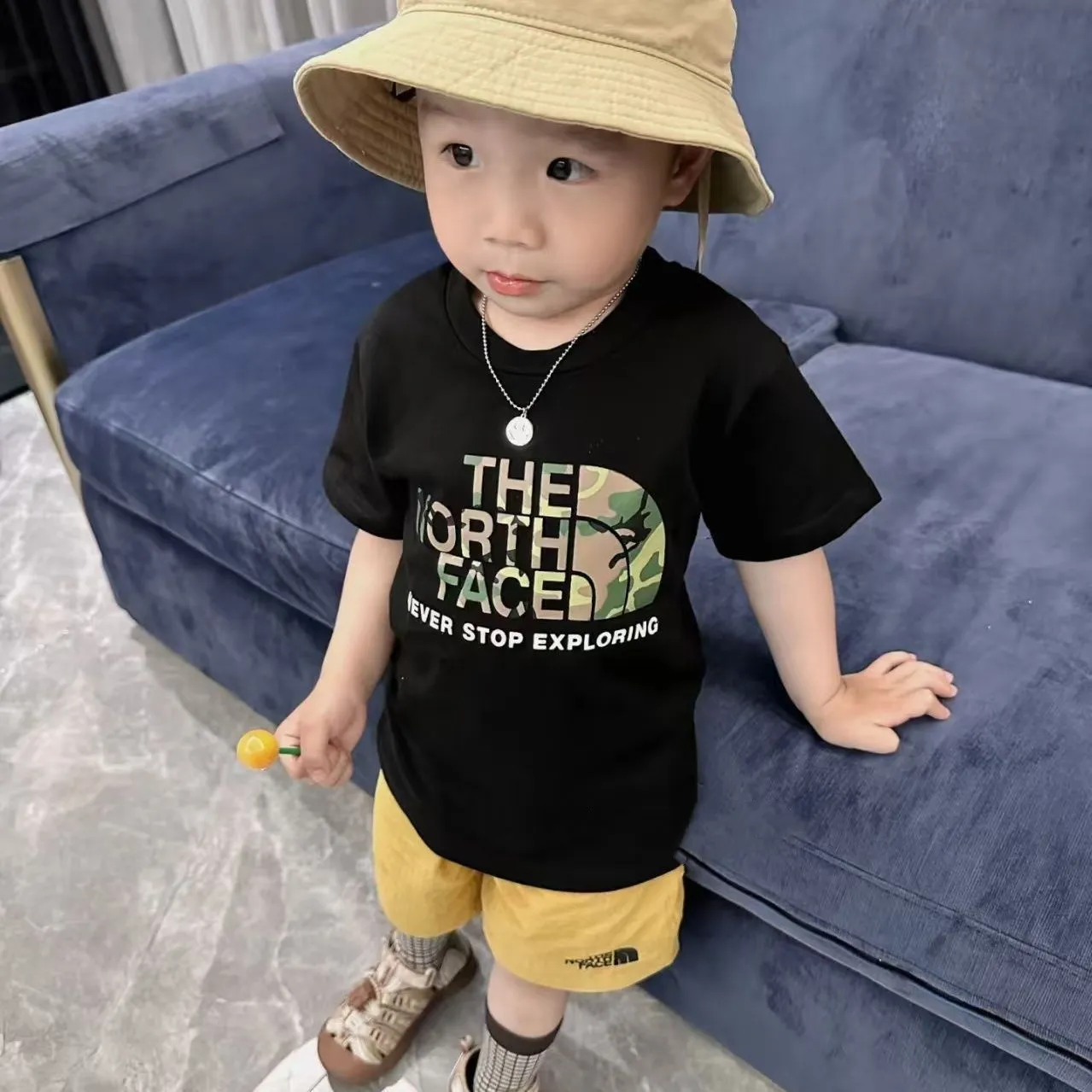 【90-140cm】二点セット 単品注文OK 大人気 カジュアル アルファベット 半袖Tシャツ+ショートパンツ セットアップ