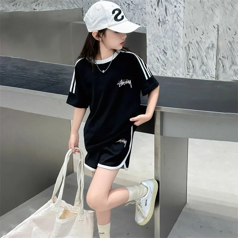 【90-160cm】二点セット 単品注文OK 好感度100% 快適 女の子 半袖 Tシャツ+ショートパンツ セットアップ