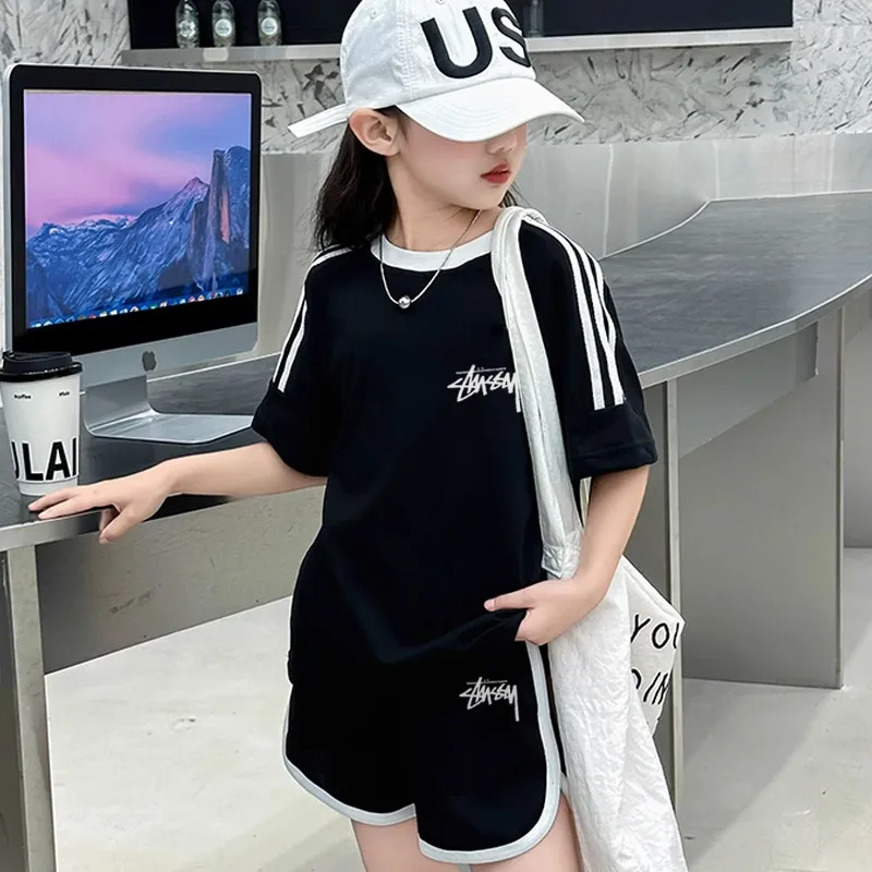 【90-160cm】二点セット 単品注文OK 好感度100% 快適 女の子 半袖 Tシャツ+ショートパンツ セットアップ