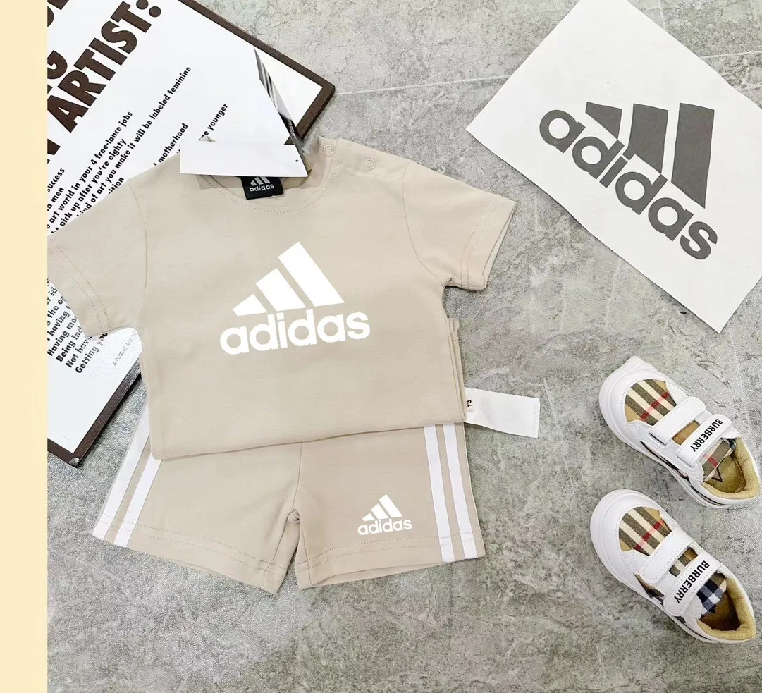 【66-100cm】二点セット 超人気商品 爆売れ中 カジュアル 多色展開 半袖Tシャツ+ショートパンツ セットアップ