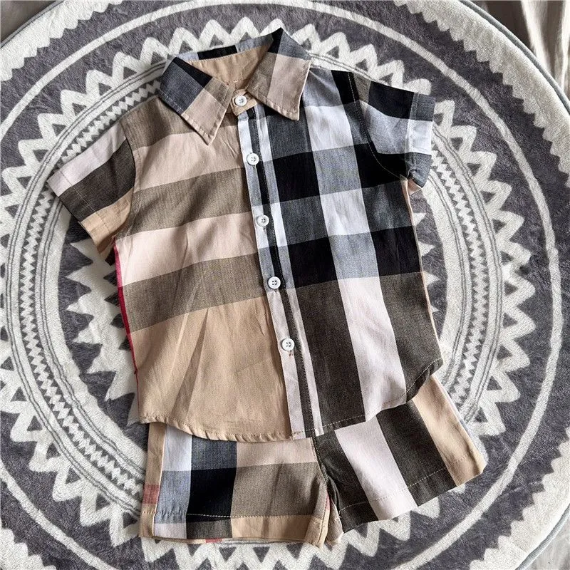 【80-150cm】二点セット 絶対後悔しない  大人気 チェック柄 着やすい 半袖 Ｔシャツ+ショートパンツ セットアップ