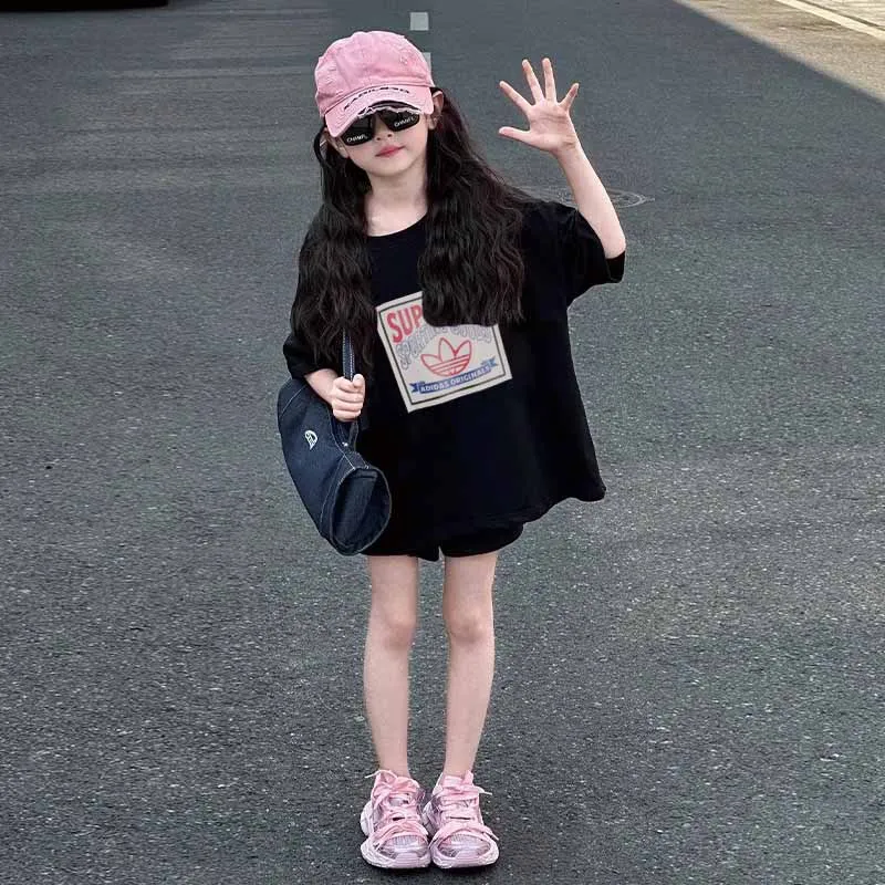 【90-160cm】夏にぴったり 爆売れ中 トレンド  ストリート 女の子 半袖 Ｔシャツ
