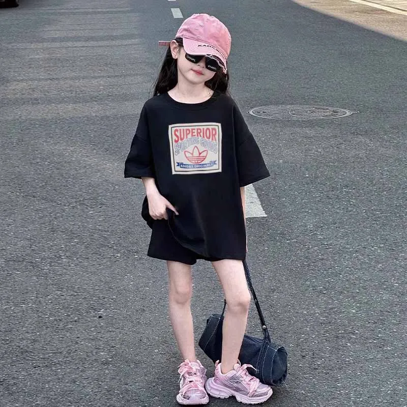 【90-160cm】夏にぴったり 爆売れ中 トレンド  ストリート 女の子 半袖 Ｔシャツ