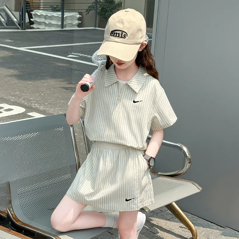 【120-170cm】二点セット よく売れる カジュアル スポーティ 女の子 半袖Ｔシャツ+スカート セットアップ