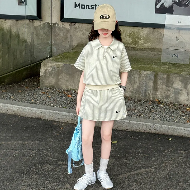 【120-170cm】二点セット よく売れる カジュアル スポーティ 女の子 半袖Ｔシャツ+スカート セットアップ
