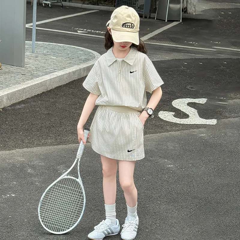 【120-170cm】二点セット よく売れる カジュアル スポーティ 女の子 半袖Ｔシャツ+スカート セットアップ