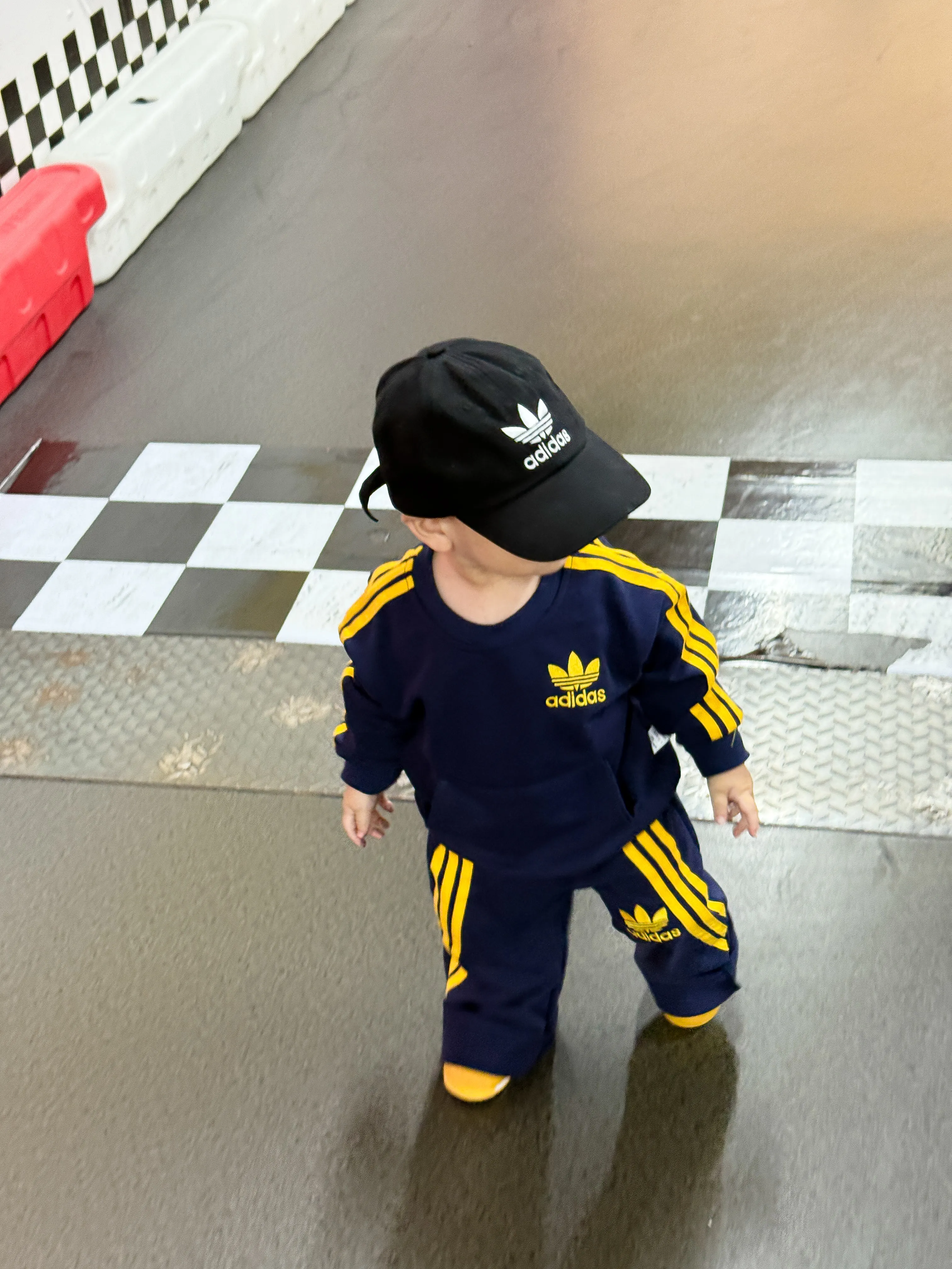 【80-130cm】二点セット 絶対欲しい 今季大注目 トレンド カジュアル フード付き/ラウンドネック トレーナー+パンツ セットアップ
