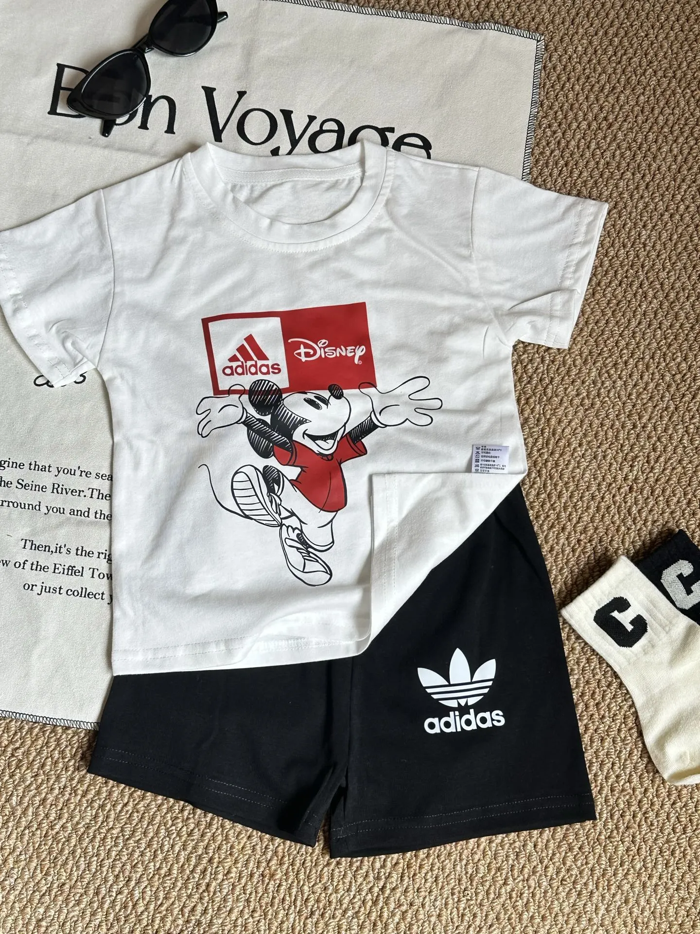 【90-160cm】二点セット 絶対欲しい トレンド  カジュアル 着心地良い 半袖Ｔシャツ+ショートパンツ セットアップ