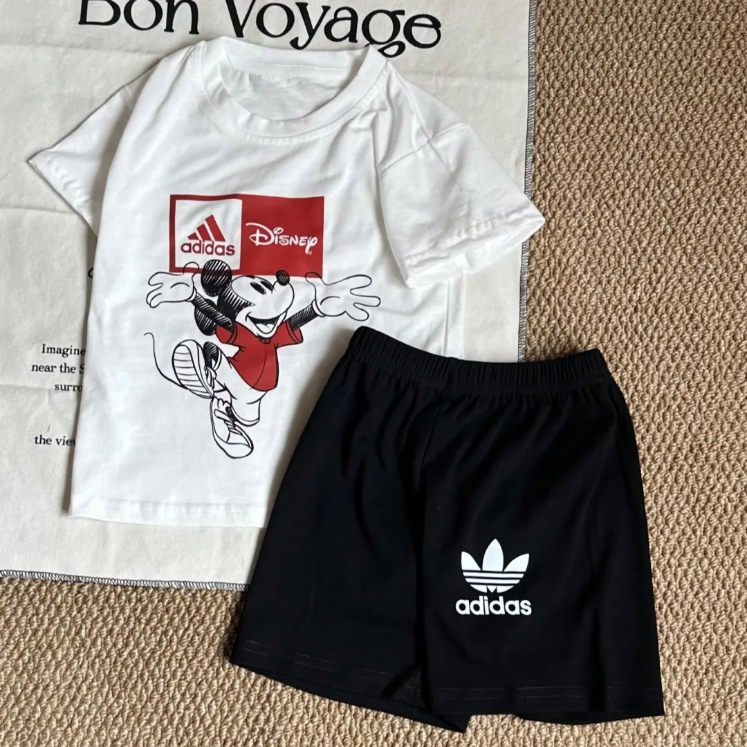 【90-160cm】二点セット 絶対欲しい トレンド  カジュアル 着心地良い 半袖Ｔシャツ+ショートパンツ セットアップ