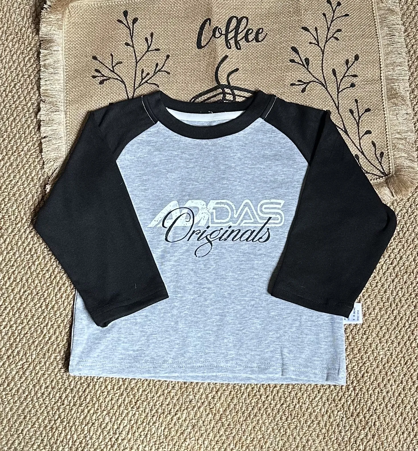 【80-130cm】デイリーに大活躍 売れ筋 カジュアル 肌触り良い カラバリ豊富 長袖 Tシャツ